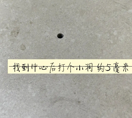 果洛瓷砖空鼓维修公司专业解答在瓷砖铺贴过程中，如果砂料搅拌不均匀，将会带来以下问题